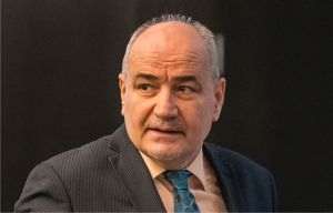 Adrian Mitroi, profesor ASE: „Avem nevoie disperată de listări, dar făcute profesionist, nu «româneşte»”